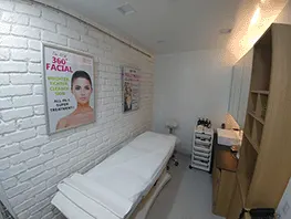 Ageless Clinic Lokhandwala
